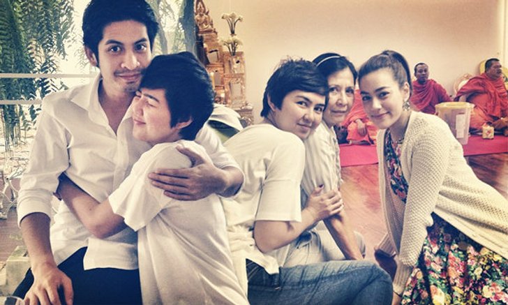 ยังรักกันดี! คิมเบอร์รี่ โผล่ร่วมทำบุญวันเกิดเจ็ท