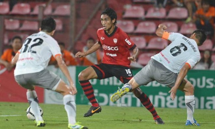 กิเลนคืนชีพยิงทดเจ็บ2 ลูกพลิกแซงแข้งเทพสุดมันส์ 3-2 นำฝูงต่อ