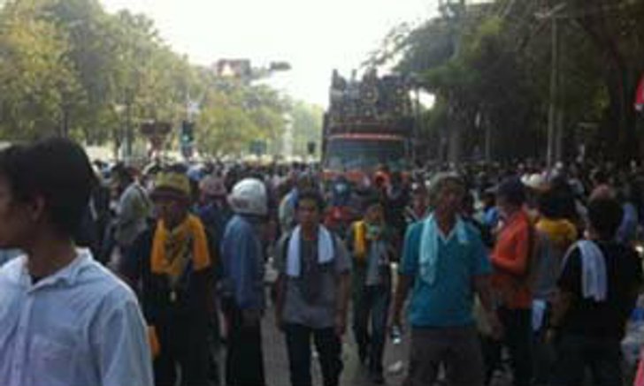 นิติธร ล้ำเหลือ แกนนำ คปท. ประกาศคืนนี้จะปิดกทม.