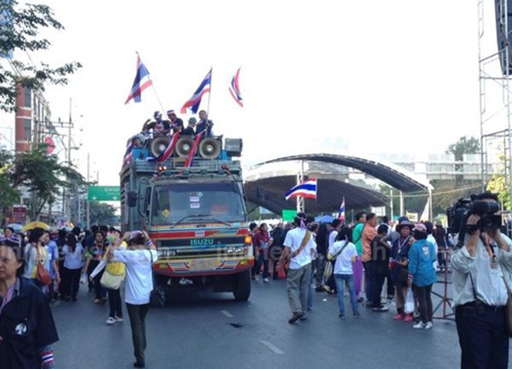 กปปส.ลาดพร้าวไปก.แรงงานอีกส่วนปักหลัก