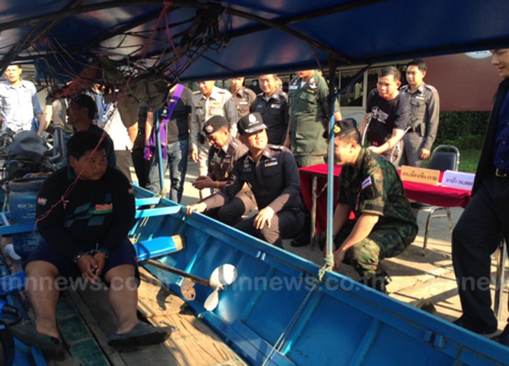 จับขบวนการขนยาบ้าร่วม4หมื่นเม็ดกลางน้ำกก