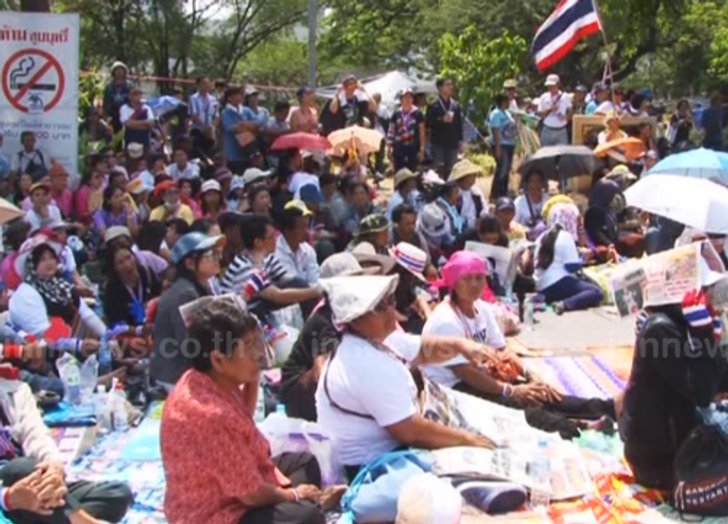 มวลชนกปปส.สวนลุมคึกรอฟังสุเทพปราศรัย