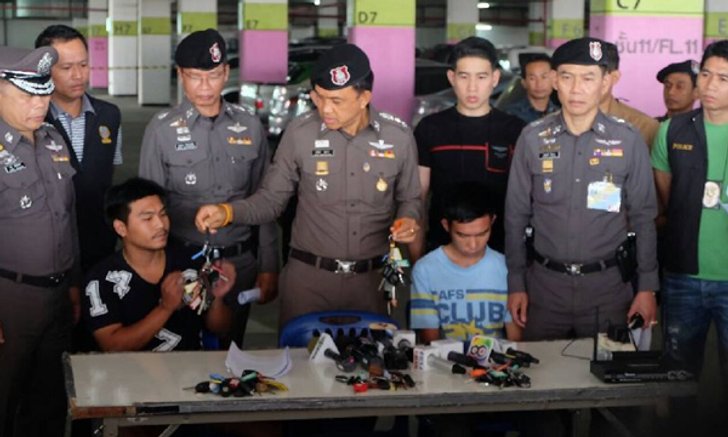 ศาลปรับ 1 หมื่น ลอบจำนำรถหลุดไฟแนนซ์ 204 คันจอดซุกห้างดัง ลูกค้าอ่วมจ่ายยุบยับ