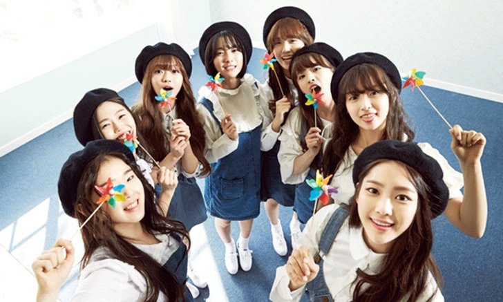 เกิร์ลกรุ๊ปเกาหลี Oh My Girl ถูกกักตัวสนามบิน นึกว่ามาขายบริการ