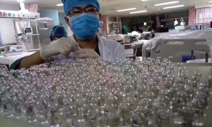 แพทย์จีนหักหลอดยา 8 พันหลอด 12 ชม.ช่วยชีวิตคนไข้กินยาฆ่าตัวตาย