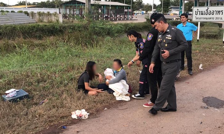 กระบะเสยต้นไม้เกาะกลางถนน เด็ก 2 ขวบดับคาที่ ญาติกอดศพร่ำไห้