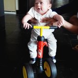 น่ารัก สายฟ้า ลูกแฝดแม่ชมพู่ พ่อน็อต วันนี้ขอขี่จักรยานไปแตะขอบฟ้า