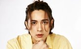 "แน็ก ชาลี" ปล่อยลุคหล่อคมเข้ม ชาวเน็ตลั่นดังๆ กดเกินมาหนึ่งรูป