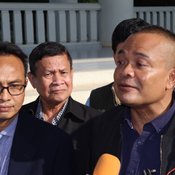 พัทยา พิพากษาจำคุก 4 ปี 2 แกนนำ               นปช.ล้มประชุมอาเซียนไม่รอด
