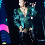 ตั๊กแตน ชลดา