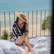 &#8220;นุ่น วรนุช&#8221; เที่ยวทะเลวิวหลักล้าน แต่ความเซ็กซี่ทำเอาไม่ได้มองทะเลเลย