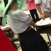 1-ฉาวอีก ครูหมวดสังคมศึกษา โรงเรียนมัธยมดังอุบลรั้วเขียวแดง ด่ากราดนักเรียนว่าโง่ และทำโทษให้ยกเก้าอี้ไว้บนหัวทั้งห้อง