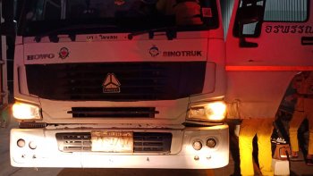 กู้ภัยปีนรถบรรทุก 10 ล้อทำคลอดสาวท้องแก่ หนุ่มโรงงานเฮลั่นรอลุ้นเลขเด็ด