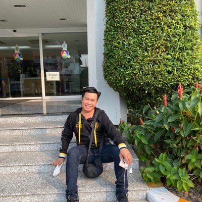 มนต์สิทธิ์ คำสร้อย