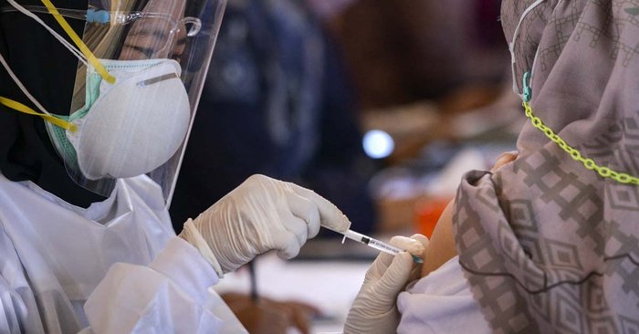 หมอ-พยาบาลอินโดฯ ติดโควิดกว่า 350 คน แม้ฉีดวัคซีนซิโนแวคครบแล้ว