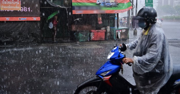 พยากรณ์อากาศวันนี้ กรมอุตุฯ เตือนฝนถล่มทั่วไทย กทม.-ปริมณฑล 80% ของพื้นที่