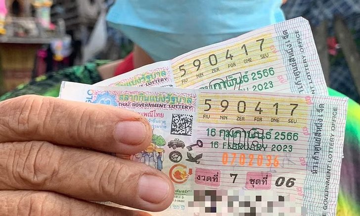 เฮลั่นตลาด แม่ค้ากุยช่ายวัย 72 ถูกรางวัลที่ 1 รับ 12 ล้าน เผยที่มาเลขเด็ดสุดทึ่ง