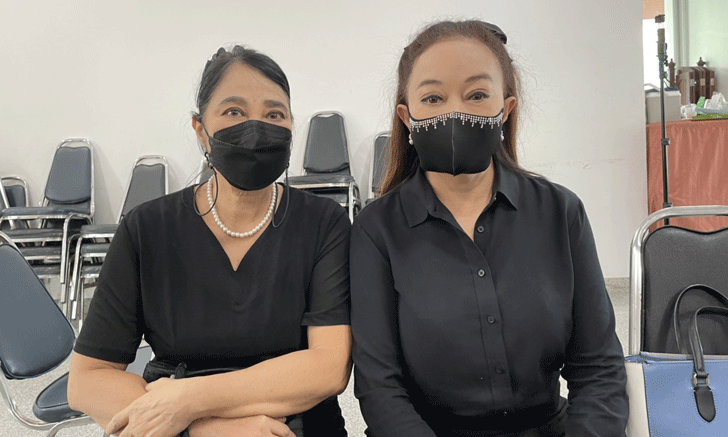 "จิ๊ก เนาวรัตน์" และ "อูม วิยะดา" เผยความทรงจำ "อาแอ๊ด สมบัติ" พระเอกคนแรกในชีวิต