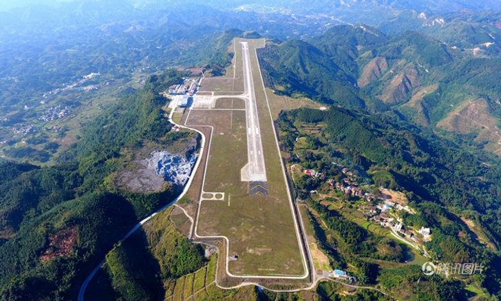 สนามบินจีนเหนือบนภูเขา ฝรั่งยังทึ่งแนวคิดสร้างสำเร็จ
