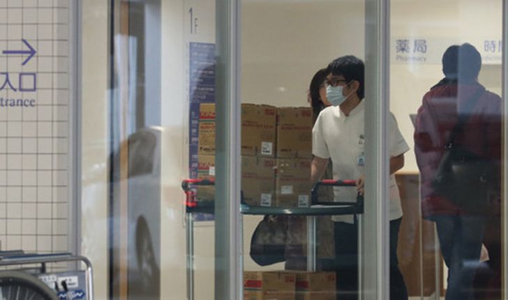 โรงพยาบาลญี่ปุ่นระทึก คนไข้คว้ามีดบุกแทงหมอในห้องตรวจ