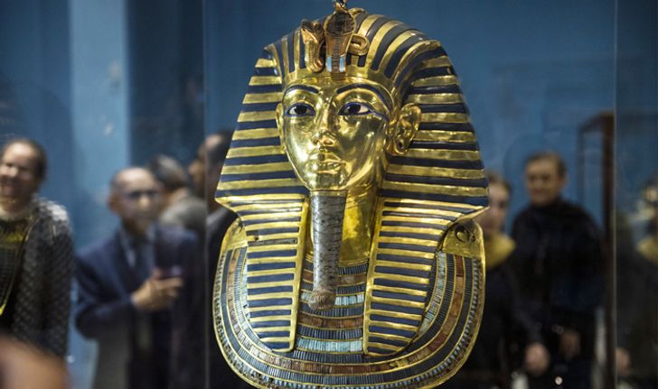 ไขปริศนาฟาโรห์ อียิปต์ใช้เทคโนโลยีสมัยใหม่ค้นหาห้องลับในสุสานของ “ตุตันคามุน”