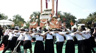 ตั้งเมรุลอยฌาปนกิจ ลิสท์-ออย คู่รักบุพเพสันนิวาส ส่งดวงวิญญาณไปพร้อมกัน