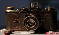 ประมูลกล้อง Leica อายุร่วมร้อยปี ราคาแพงสุดในโลกกว่า 95 ล้านบาท