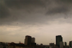 พายุฝนถล่มทั่วไทยสร้างความเสียหายถ้วนหน้า