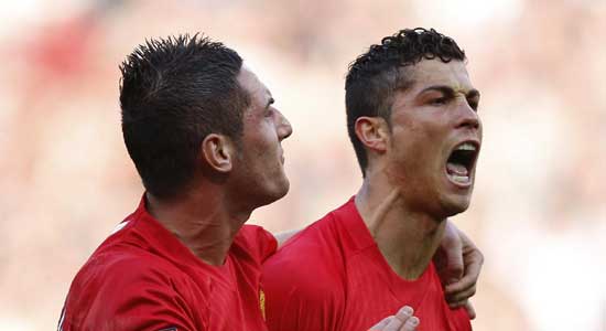 โด้ ซัดชัยให้ผีแดงเฉือนหวิว 1-0 ปืนใหญ่ชนะขาด 3-0