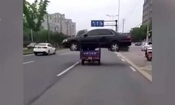 แบบนี้ก็มี ชายจีนใช้สามล้อขน “รถเก๋ง” หลังซื้อแล้วเจอค่าส่งแพง
