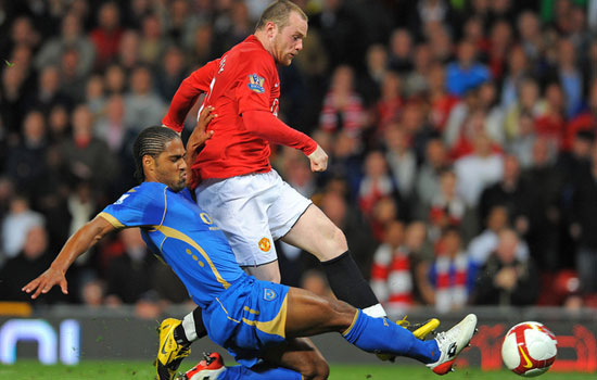 ผีทุบปอมปีย์นิ่ม2-0ทิ้งหงส์3แต้ม