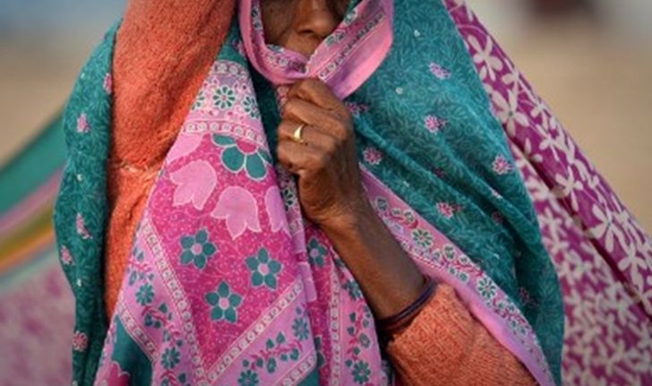 กลุ่มคนร้ายฉุดสตรีกลุ่มนักเคลื่อนไหว 5 คน รุมโทรมคาป่าในอินเดีย