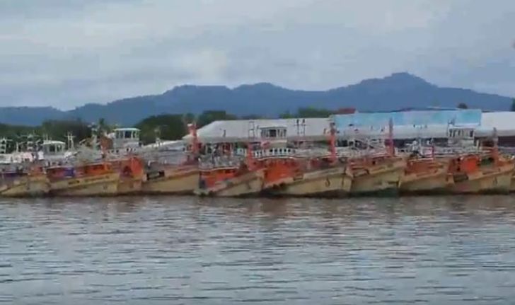 ยังพิโรธ! ทะเลอันดามัน-อ่าวไทยเจอมรสุมหนัก เรือประมงกว่า 100 ลำจำศีลชั่วคราว