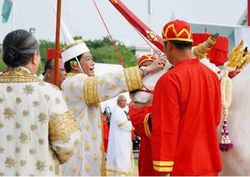 ภาพพระราชพิธีพืชมงคลที่ท้องสนามหลวง