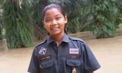 เผยโฉมฮีโร่สาวน้อยวัย 13 ว่ายน้ำช่วยฝรั่ง "นักดำน้ำถ้ำหลวง" ขับรถตกคลอง