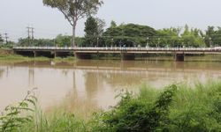 สัญญาณดี "ลำน้ำปาว" ลดลงวันละ 50 เซนติเมตร หลังเขื่อนปรับลดการระบายน้ำ