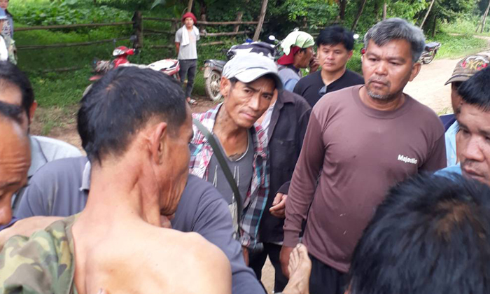 สะดุ้งเฮือก! พรานป่าพลาดท่าทำปืนลั่น รวบรวมสติโทรบอกญาติ จนท.เร่งช่วยเหลือ