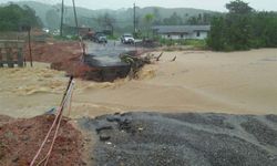 "พังงา" ฝนตกต่อเนื่อง "น้ำท่วม-ถนนขาด" หลายจุด แจ้งเตือน ปชช. เฝ้าระวังใกล้ชิด