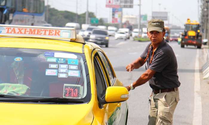 เกือบสูญทรัพย์-ช่างภาพรายการดังโบกแท็กซี่กลับบ้าน นำสัมภาระขึ้น แท็กซี่เจ้ากรรมดันขับหนี