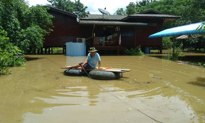 "นอภ.พนมสารคาม" ยันน้ำท่วม 4 ตำบล กระทบ 500 ครัวเรือน คาดไม่มีฝนซ้ำน้ำลดใน 1 สัปดาห์