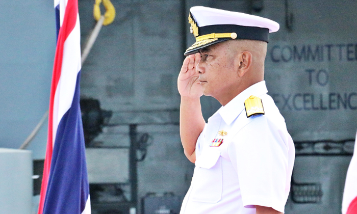 สมเกียรติและสง่างาม-เรือหลวงยิงสลุต 19 นัด อำลาชีวิตราชการ “แม่ทัพเรือ”