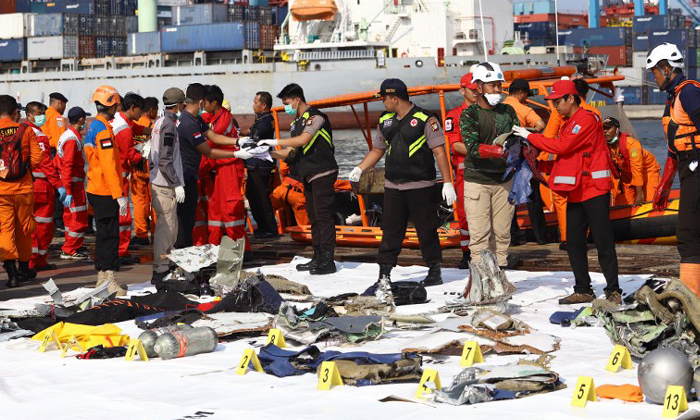 อินโดนีเซียแถลง หมดหวังพบผู้รอดชีวิต 189 คน เครื่องบินไลอ้อนแอร์ตก