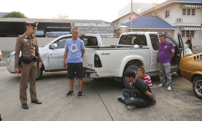 รวบ 2 ผัวเมียขโมย “หมุดยึดรางโครงการรถไฟฟ้า” เผยก่อเหตุหลายครั้ง-ให้เมียดูต้นทาง