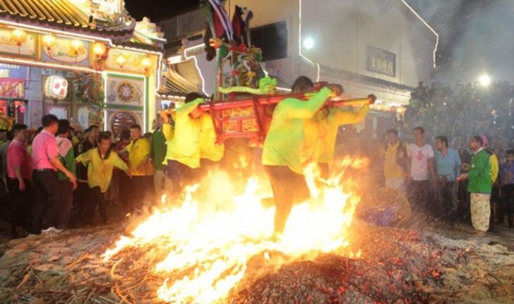 เริ่มขึ้นแล้ว “แห่พระลุยไฟ” พิธีกรรมงานเจ้าแม่กอเหนี่ยวของคนยะลา