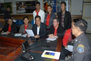 อริสมันต์ แจ้งจับ อภิสิทธิ์ อยู่เบื้องหลังเสื้อน้ำเงิน