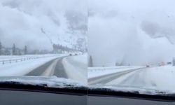 นาทีชีวิต หิมะถล่มทับถนนในสหรัฐฯ ขาวโพลนเพียงไม่กี่วินาที (คลิป)