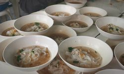 สวนทางเศรษฐกิจแย่ ก๋วยเตี๋ยวเชียงใหม่ ขายชามละ 3 บาท ไม่เคยคิดขึ้นราคา