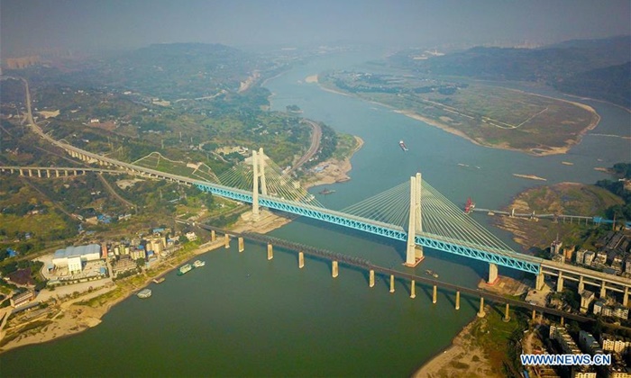เก่าไปใหม่มา จีนสร้างสะพานทางรถไฟ 2 ชั้น แห่งแรกของโลกในฉงชิ่ง