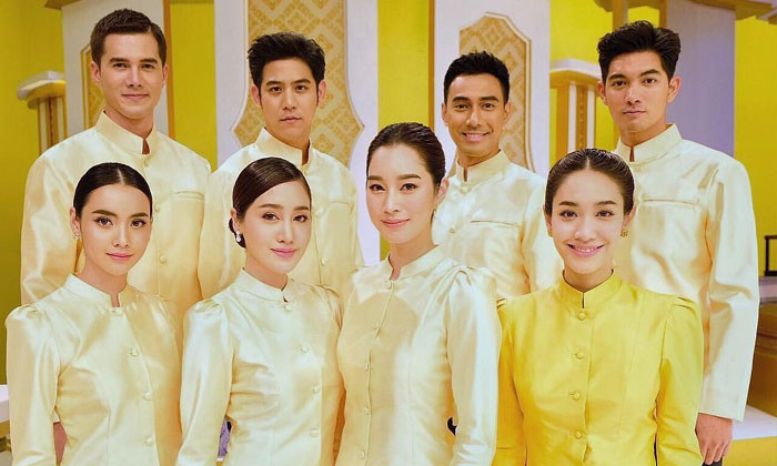 "พระเอก-นางเอกช่อง 7" สวมชุดไทยสีเหลืองทองอร่ามตระการตามาก