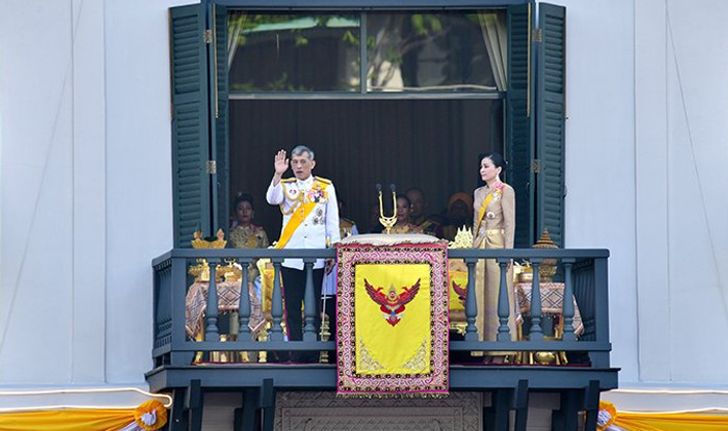 โปรดเกล้าฯ ให้ใช้คำราชาศัพท์แก่ "สมเด็จพระนางเจ้าสุทิดาฯ" เสมอ "สมเด็จพระเจ้าอยู่หัว"